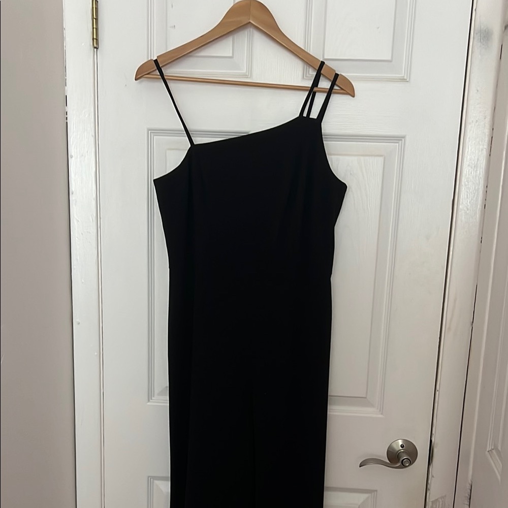 HALOGEN - Black Asymmetrical Jumper (M)